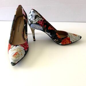 Audrey Brooke Point Toe Photo Floral Pumps Heels 6.5 Statement